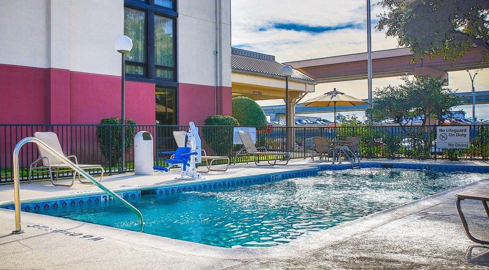 Comfort Inn Dallas North Love Field Airport Extérieur photo