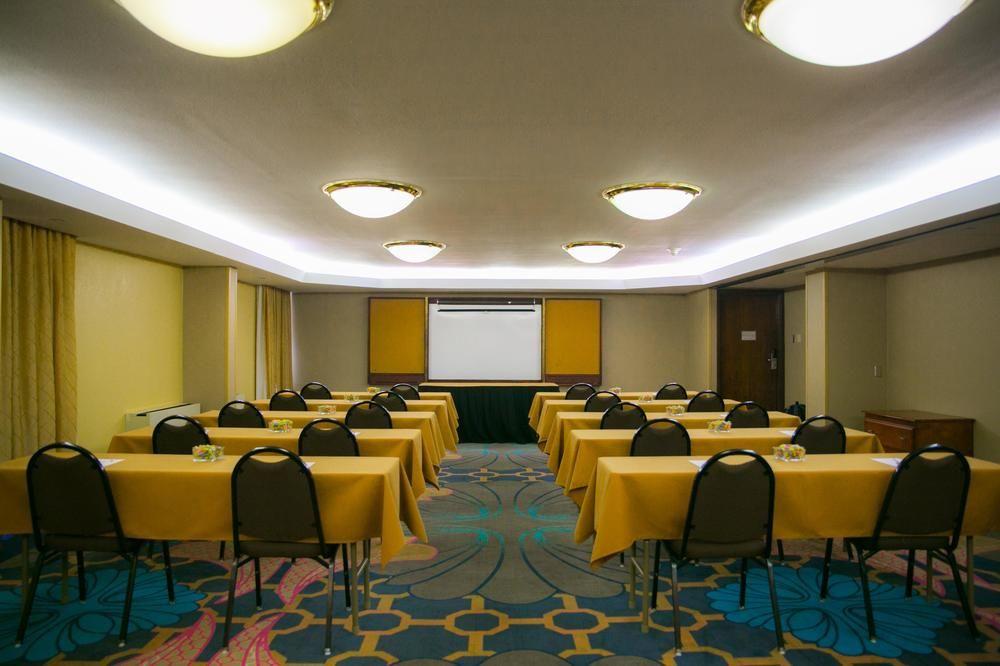 Comfort Inn Dallas North Love Field Airport Extérieur photo