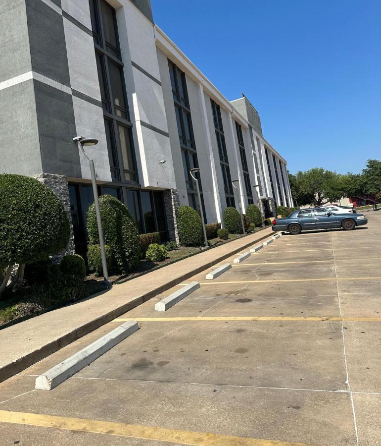 Comfort Inn Dallas North Love Field Airport Extérieur photo