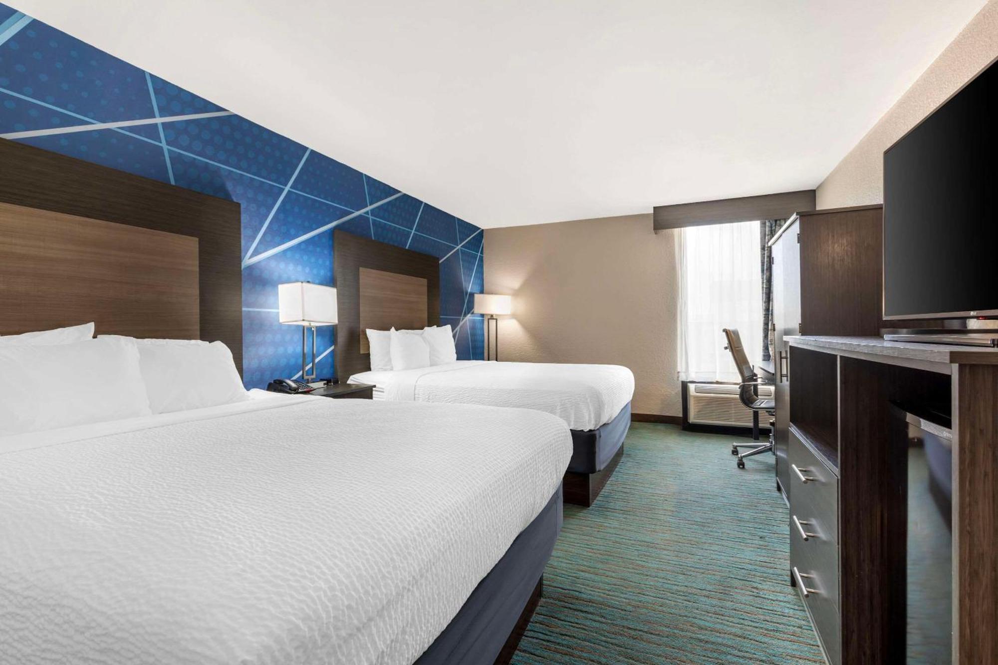 Comfort Inn Dallas North Love Field Airport Extérieur photo