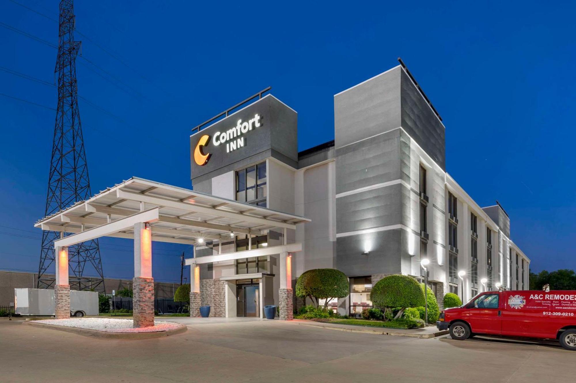 Comfort Inn Dallas North Love Field Airport Extérieur photo