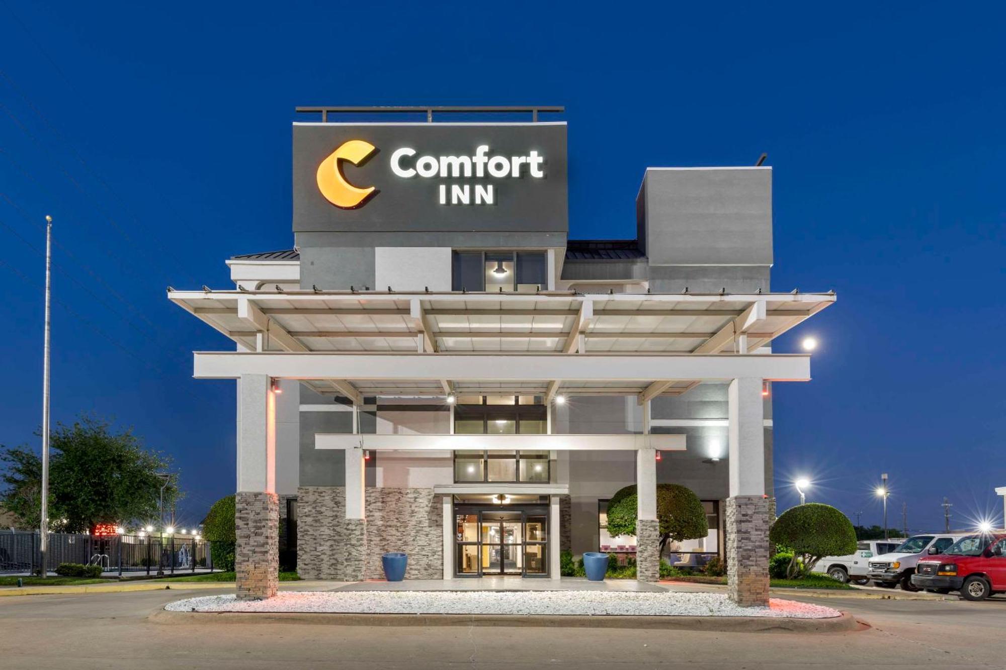 Comfort Inn Dallas North Love Field Airport Extérieur photo